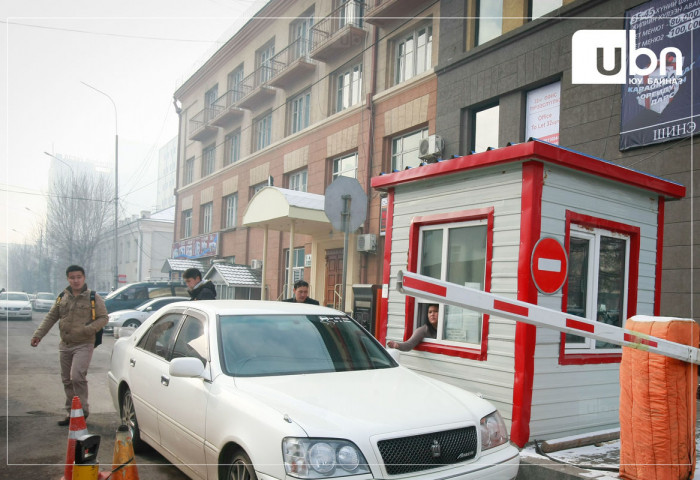Ирэх онд нийслэлийн 22 байршилд авто зогсоол байгуулах асуудлыг дэмжлээ